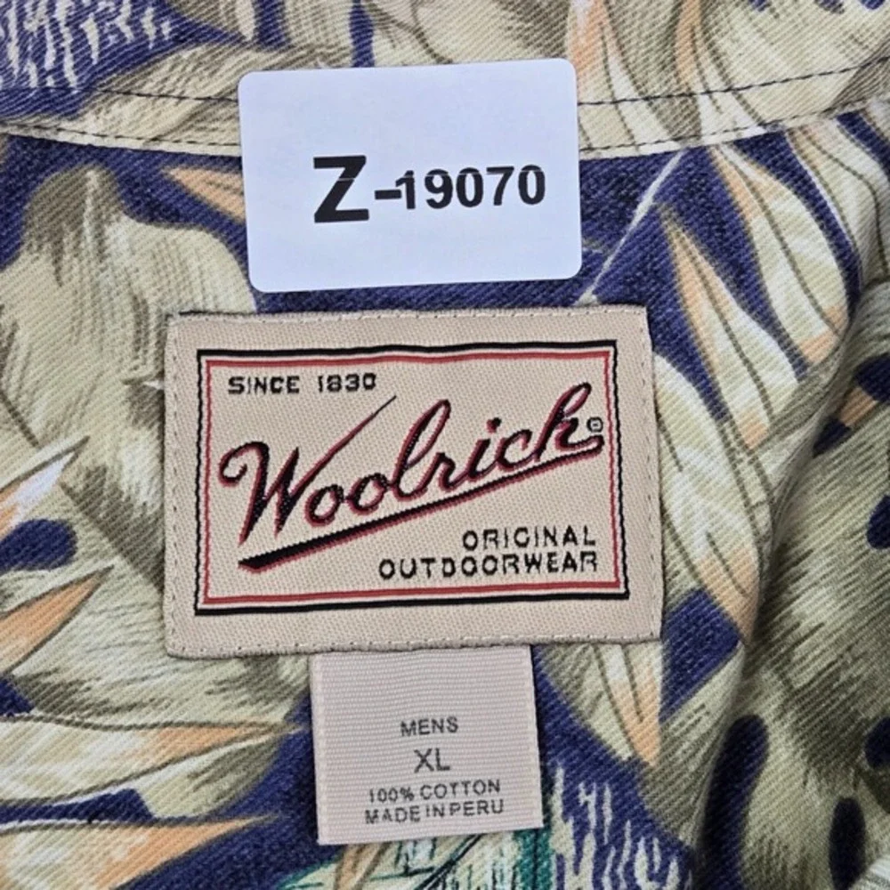 Woolrich Men Button Up Shirt XL Blue Leaf Print Sailboat Allover Print Collar‎